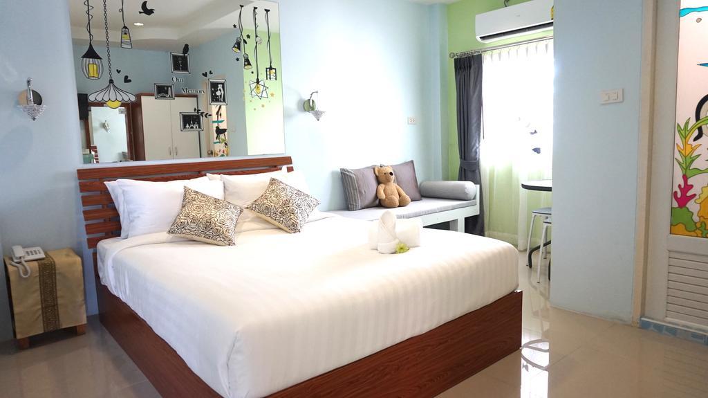 Naka Dream Hotel HHQ Quarto foto